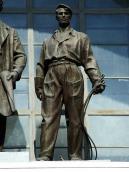 Чоловік-робітник