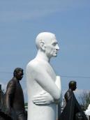 2011 р. Постать у профіль