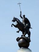 Скульптура св.Георгія і змія