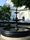 Фонтан біля Ковнірівського корпусу