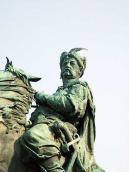 Півпостать