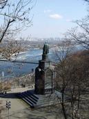 2012 р. Вид на Дніпро та пам’ятник…