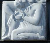 Барельєф «Хімія»