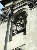 Скульптура святої (ліве прясло,…