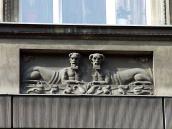 Скульптура 2 фантастичних істот