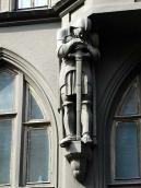 Ліва постать рицаря