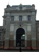 2012 р. Головний фасад лівого вестибюля