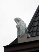 2012 р. Скульптура пелікана (?) на…