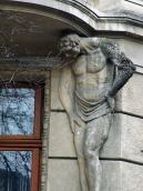 Консольу вигляді атланта