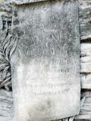 Плита з написом