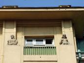 Сецесійні скульптури на 5-у поверсі