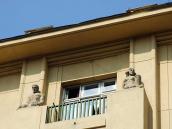 Сецесійні скульптури на 5-у поверсі (2)