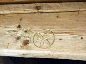 Різьбрення верхньої балки