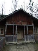 Центральна частина головного фасаду