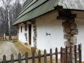 2012 р. Фасад у ракурсі