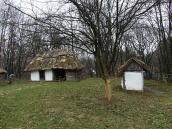 Хлівці 1 та 2