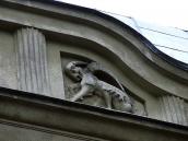 Правий рельєф