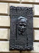 Меморіальна дошка Й. Роту