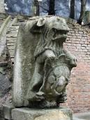 2012 р. Скульптура лева