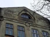 2012 р. Сецесійний фронтон