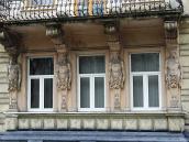 2012 р. Вікна 1-го поверху і консолі…