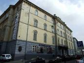 Фасад по вул. Театральній