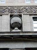 Фриз та ваза