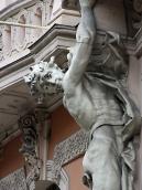 Ліва скульптурна консоль