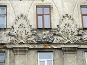 2012 р. Сецесійний рельєф на фасаді