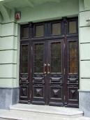 Вхідні двері