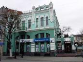 Головний фасад з прибудовою