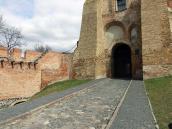 Фрагмент муру Окольного замку і…