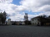 Дзвіниця і кляштор шариток