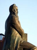 Півпостать