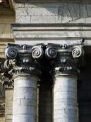 Капітелі колон