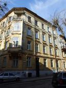 Фасад по вул. Богомольця