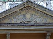 Рельєфний фронтон