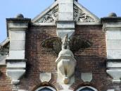 Скульптура польського орла з датою…