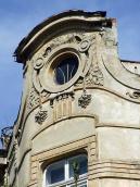 Сецесійний наріжний фронтон