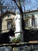 Скульптура богородиці