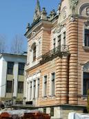 Бічний фасад