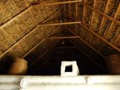 Інтер’є горища над чистою кімнатою