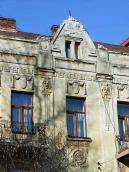 2013 р. Сецесійний фронтон