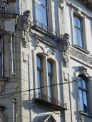 Сецесійні вікна 3-го поверху