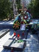 Могила Ірини Калинець (1940 – 2012)