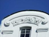 2013 р. Сецесійний фронтон
