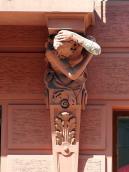 Права скульптура консоль балкону