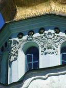 Барабан з ліпними прикрасаи