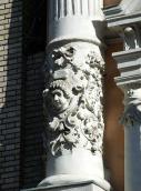 Рельєфний ствол колони