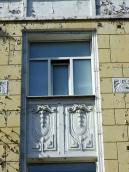 Сецесійне вікно 5-го поверху (2)